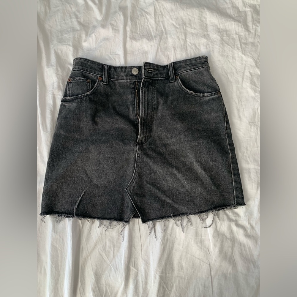 BRAND NEW ZARA Black Jean Skirt Size S Mid-thigh